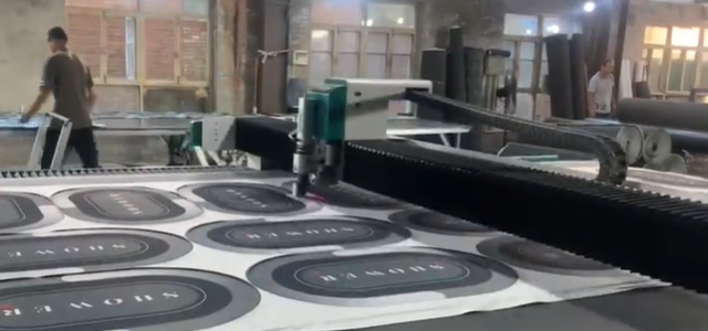 �������Ƭ�и�