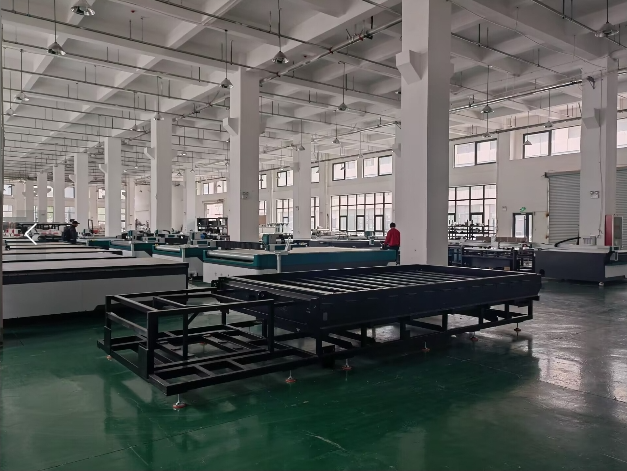 ��˾����	